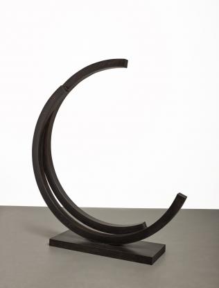 Bernar Venet, Two arcs of 211.5˚, 1983